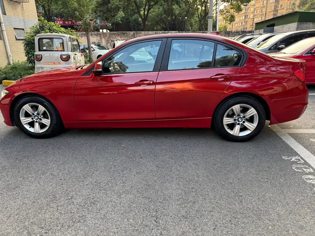 BMW 3 Series — миниатюра 6