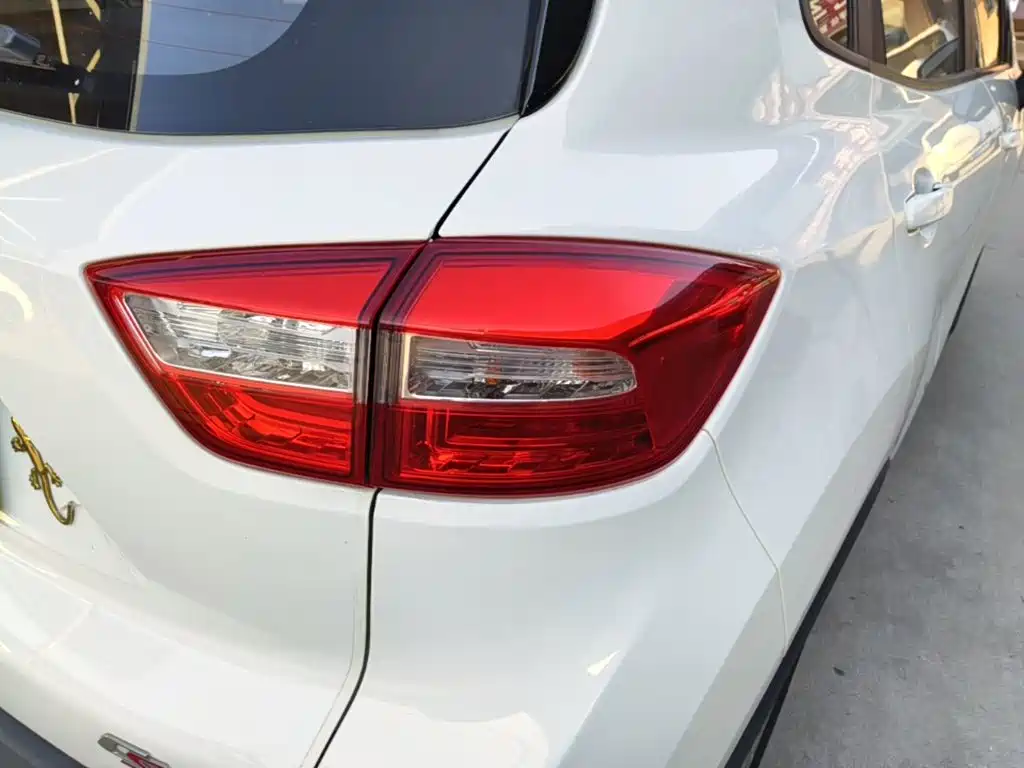 Changan CS15 — миниатюра 8
