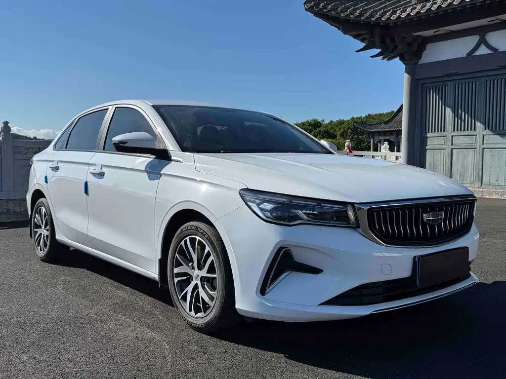 Geely Emgrand — миниатюра 3