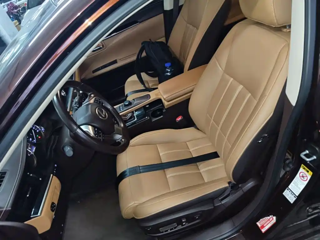 Lexus ES — миниатюра 15
