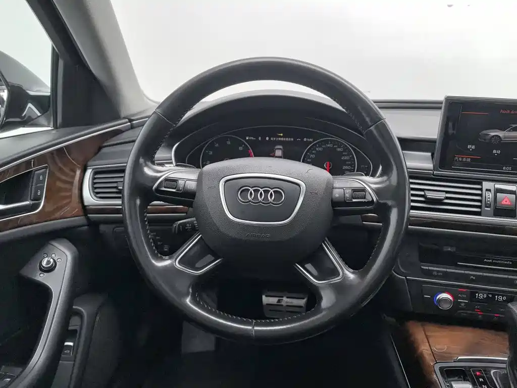 Audi A6L — миниатюра 11