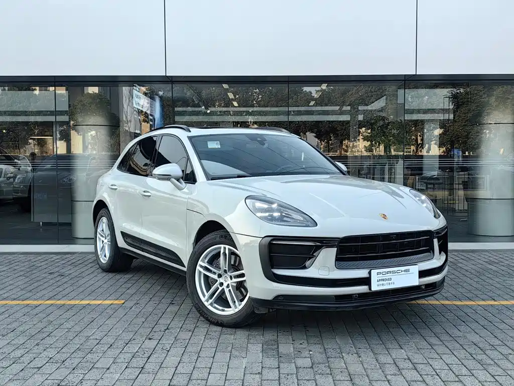 Porsche Macan — миниатюра 10