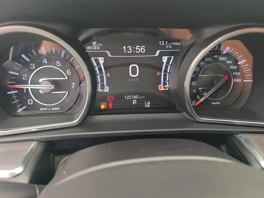 Jeep Grand Commander — миниатюра 14