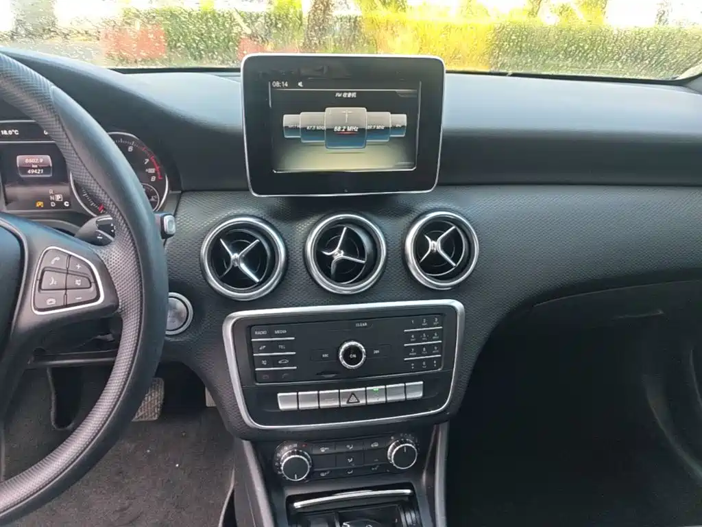 Mercedes-Benz A-Class (Import) — миниатюра 13