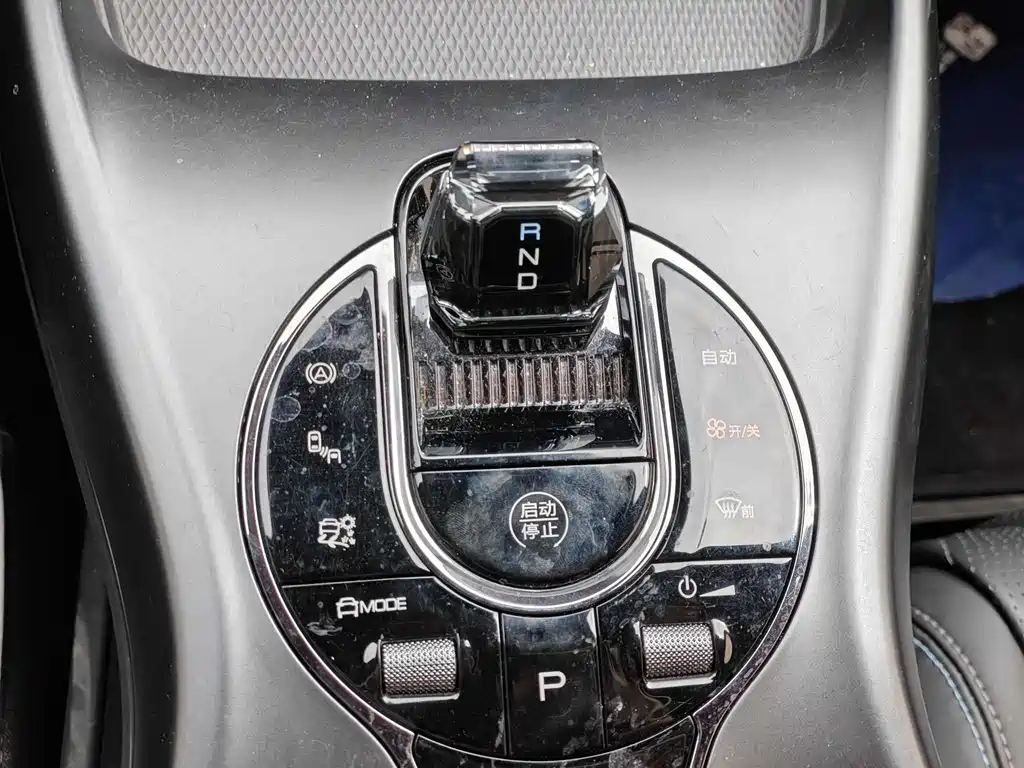 BYD Seal — миниатюра 10