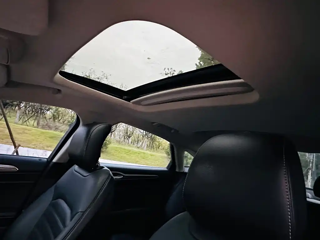 Ford Mondeo — миниатюра 17