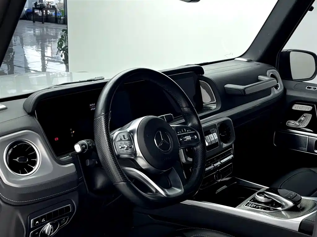 MERCEDES-BENZ G CLASS