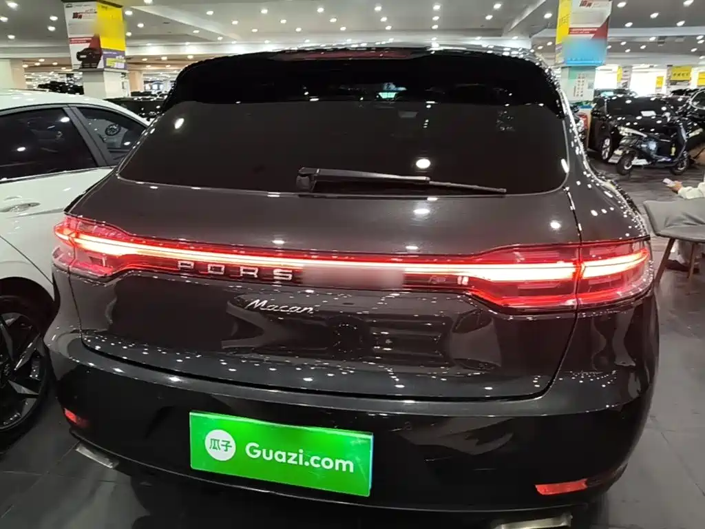 Porsche Macan — миниатюра 6