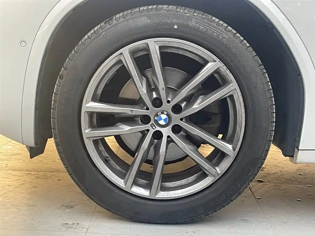 BMW X3 — миниатюра 17