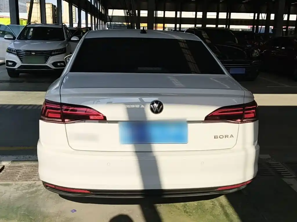 Volkswagen Bora 2021 1.5L AT Fashion Smart Connect