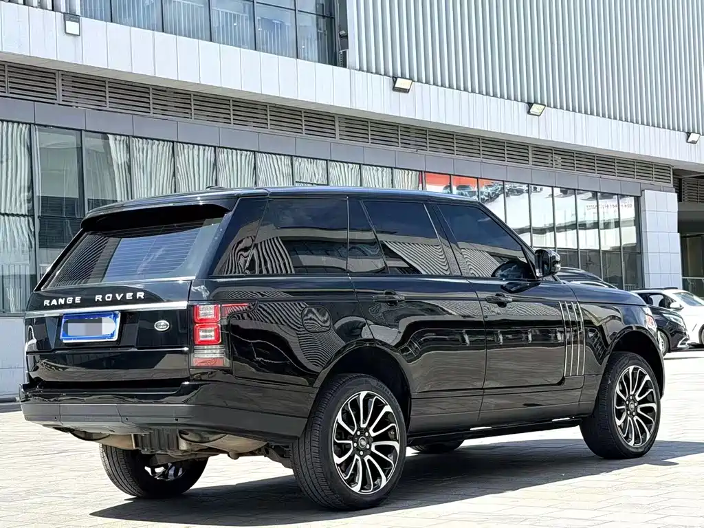 Land Rover Range Rover — миниатюра 9