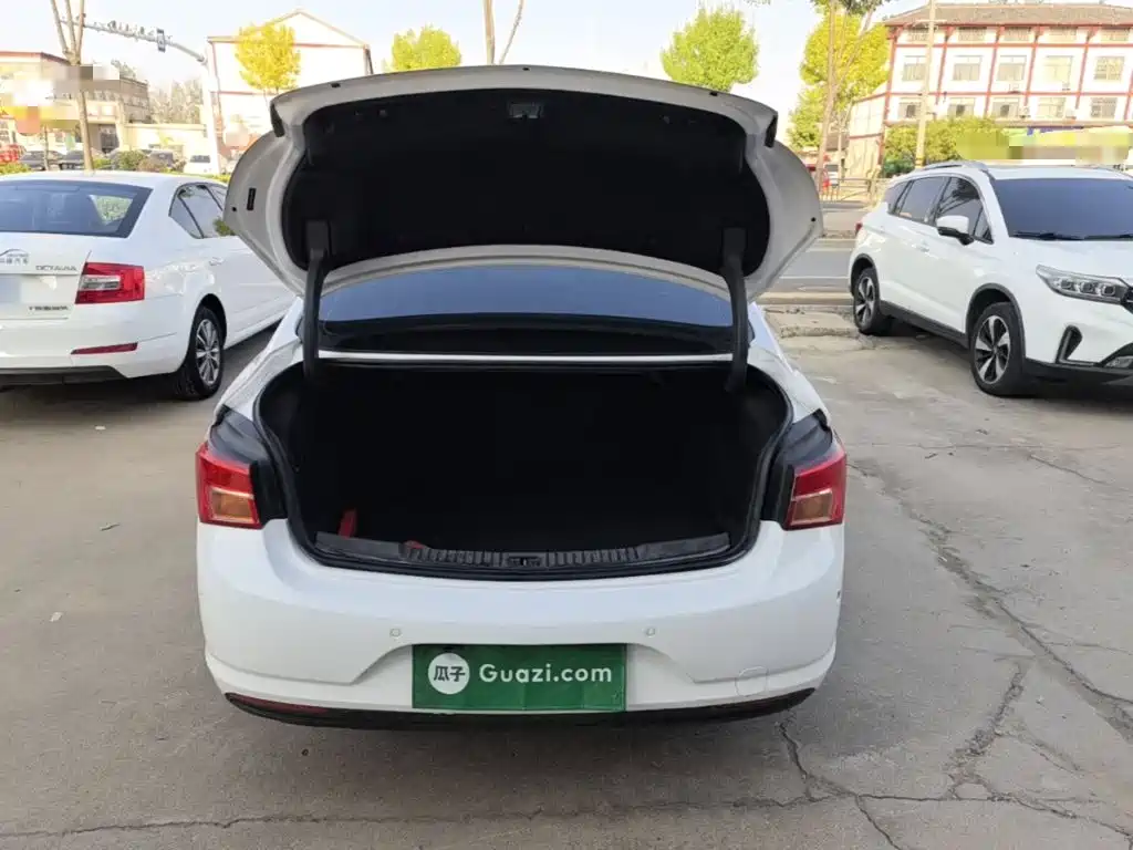 Buick Verano — миниатюра 15