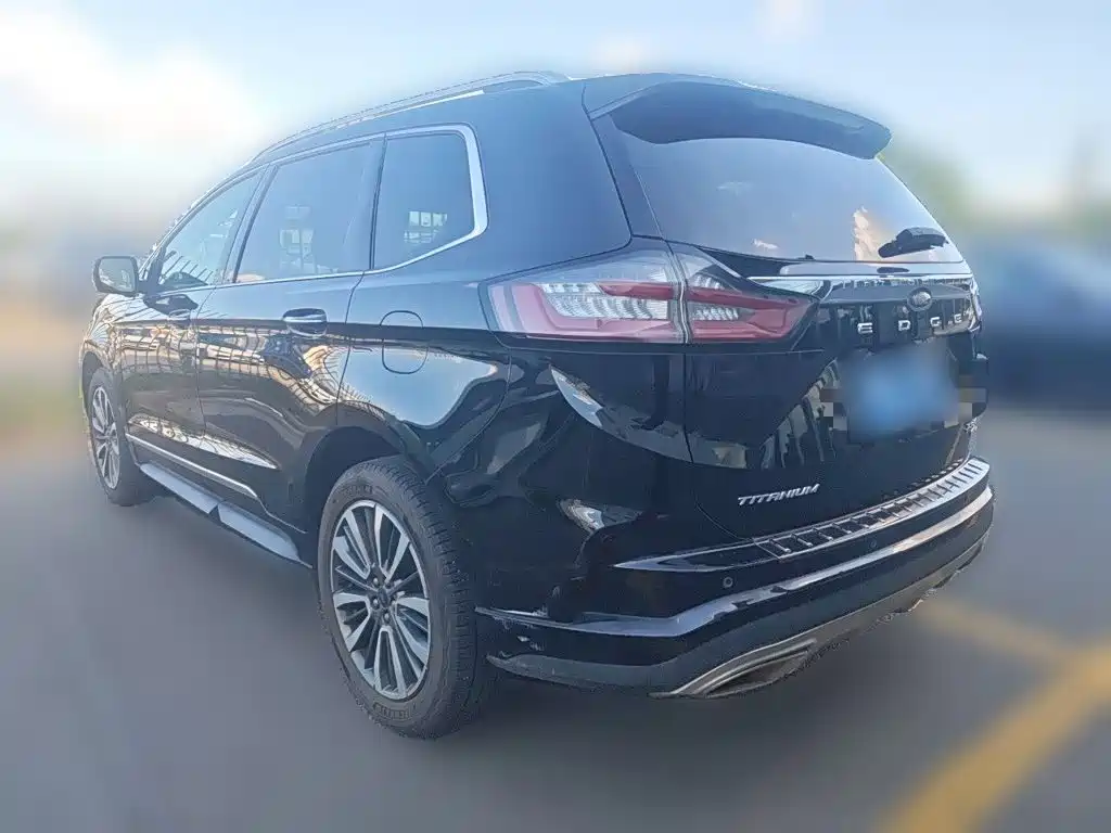 Ford Edge — миниатюра 25