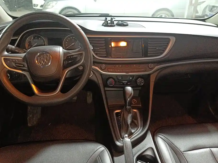 Buick Excelle — миниатюра 12
