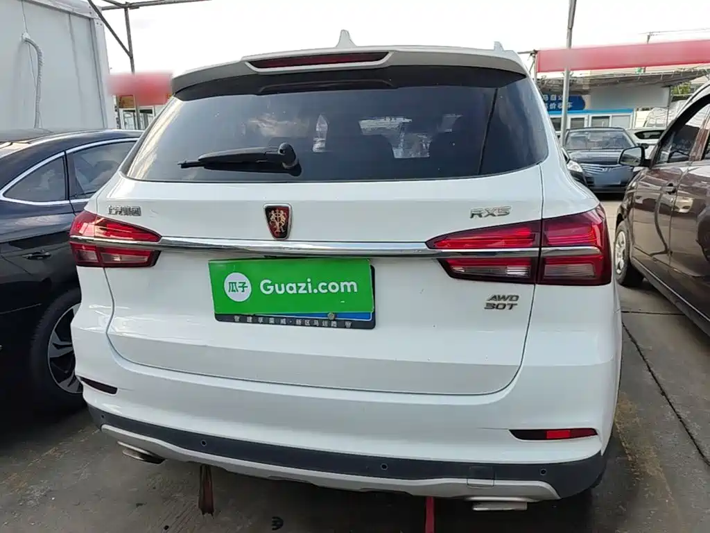 Roewe RX5 — миниатюра 6