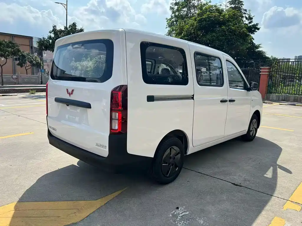 Wuling Rongguang EV — миниатюра 6