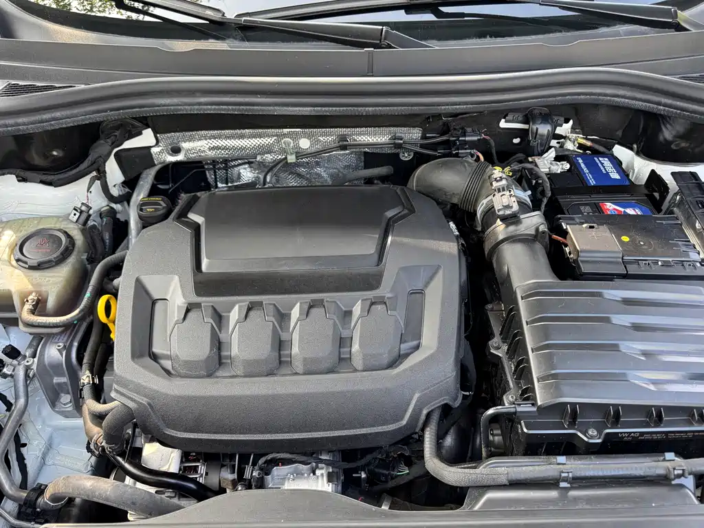 Volkswagen Tiguan L — миниатюра 21