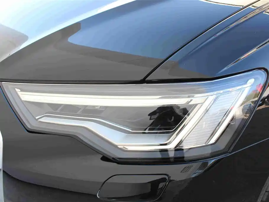 Audi A6L 2024 — фото 13