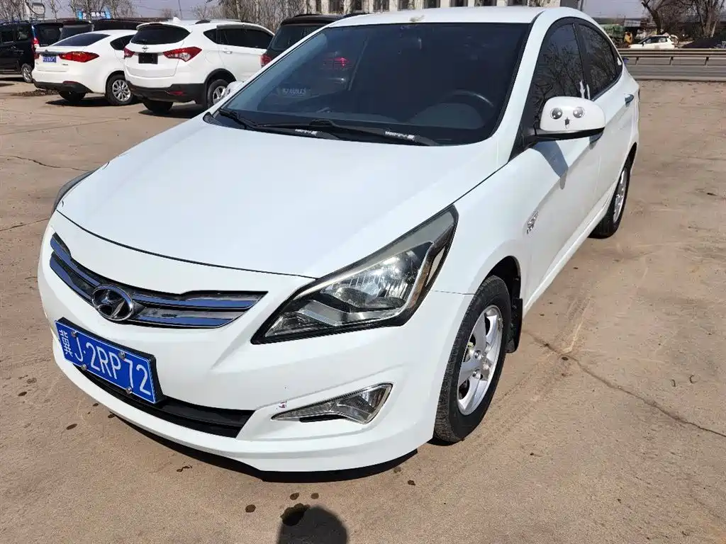 Купить Hyundai Verna