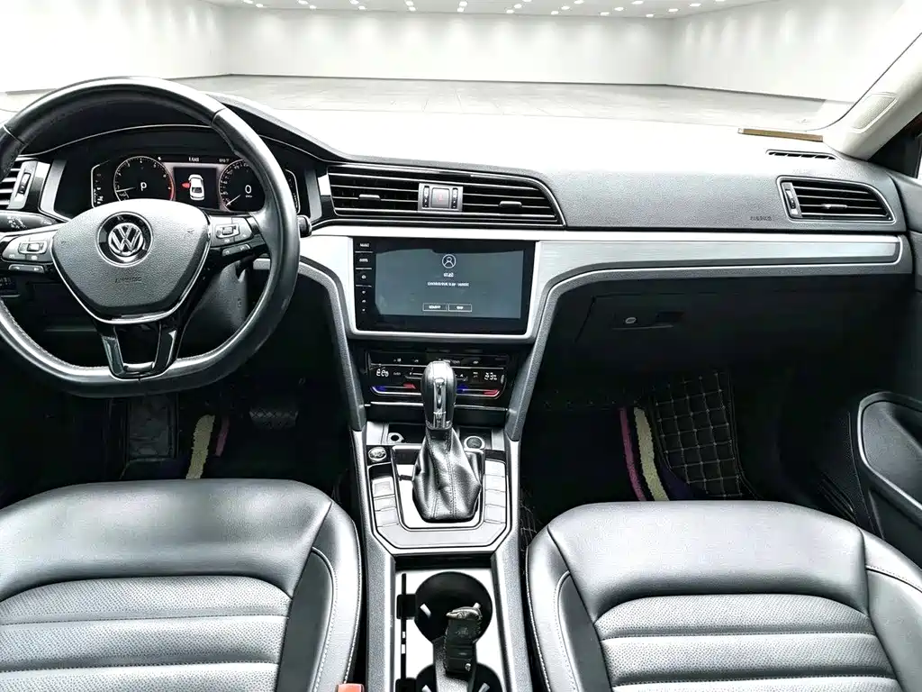 Volkswagen Lamando — миниатюра 4