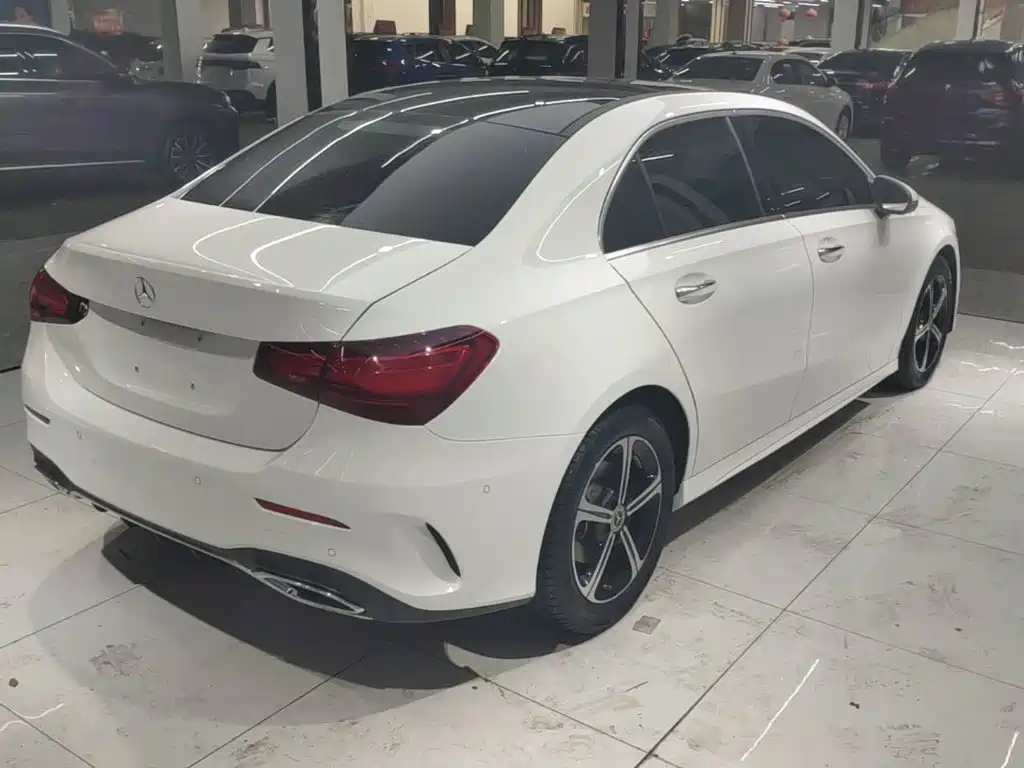 Mercedes-Benz A-Class — миниатюра 7