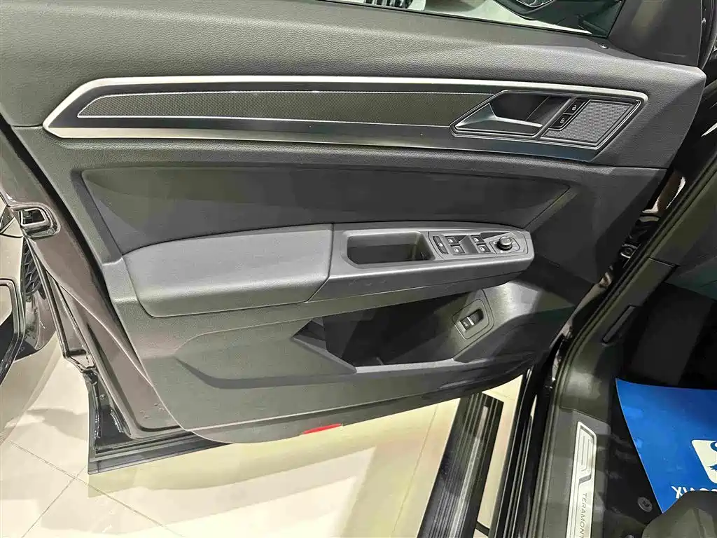 Volkswagen Teramont — миниатюра 7