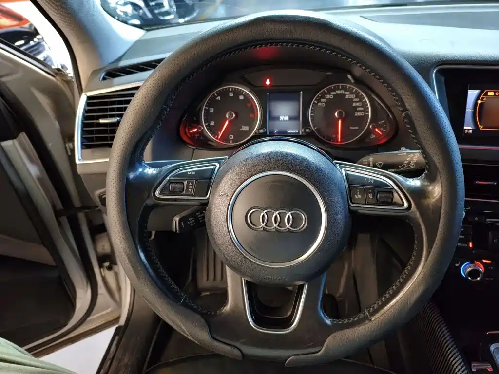 Audi Q5 — миниатюра 11
