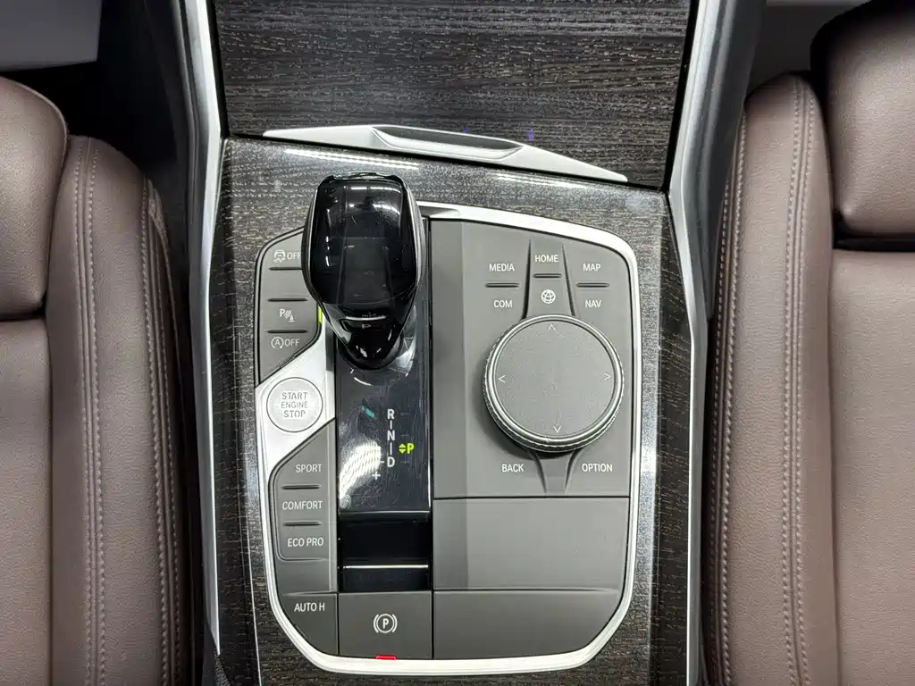 BMW 3 Series — миниатюра 12