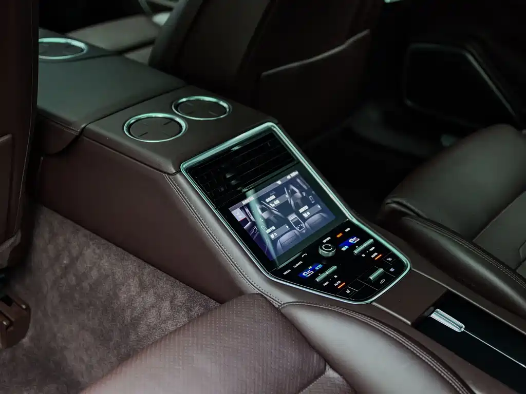 Porsche Panamera — миниатюра 13