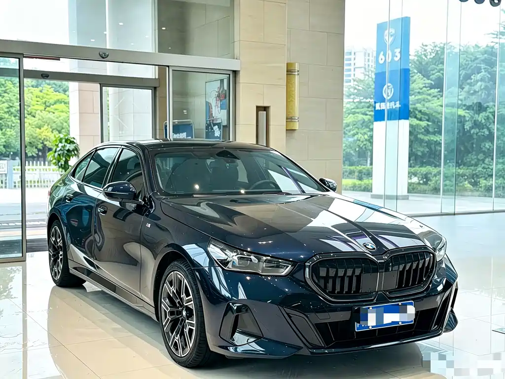 BMW 5 Series 5 2025 530Li Premium M Sport