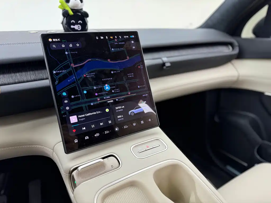 NIO ES6 — миниатюра 19