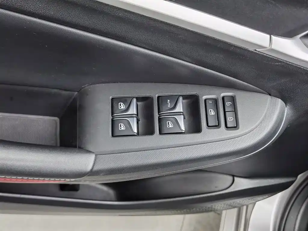 Changan Eado — миниатюра 9