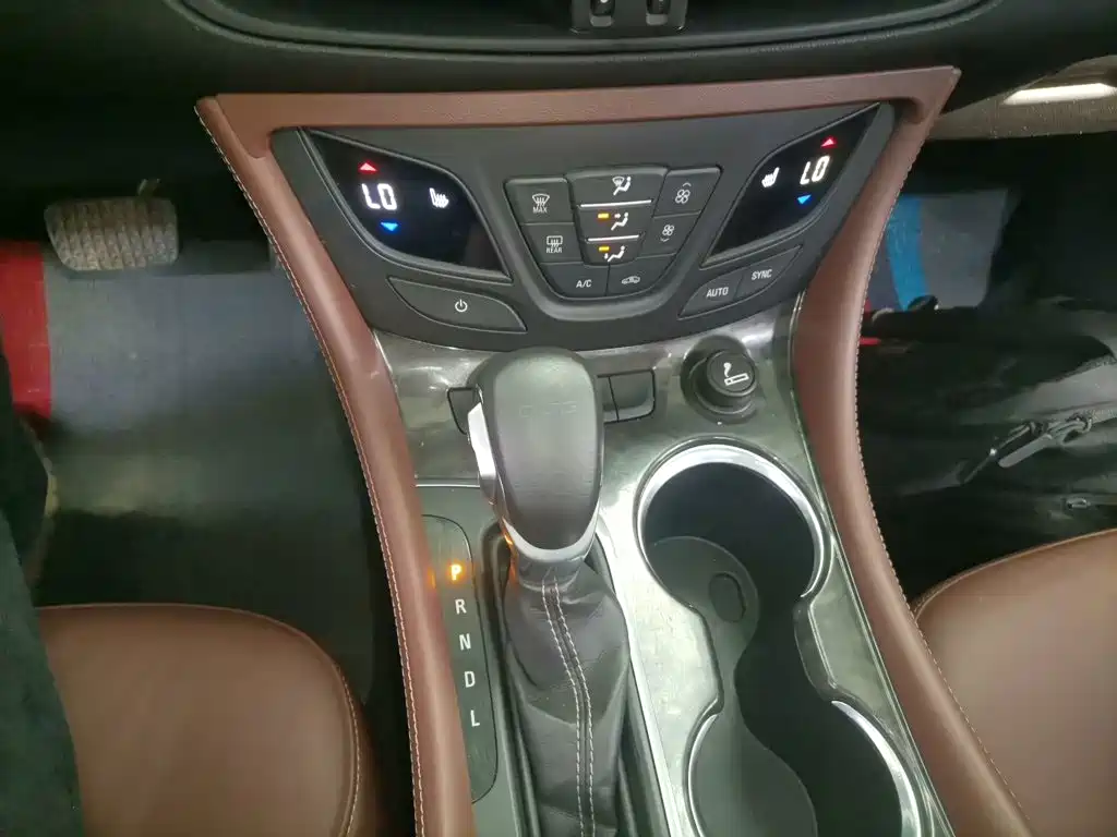 Buick Envision Plus — миниатюра 14