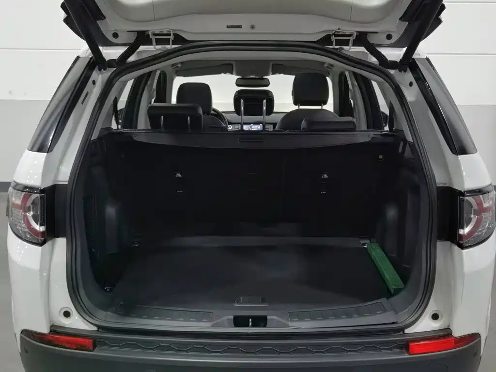 Land Rover Discovery Sport — миниатюра 16