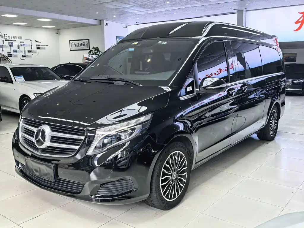 Mercedes-Benz V-Class — миниатюра 2