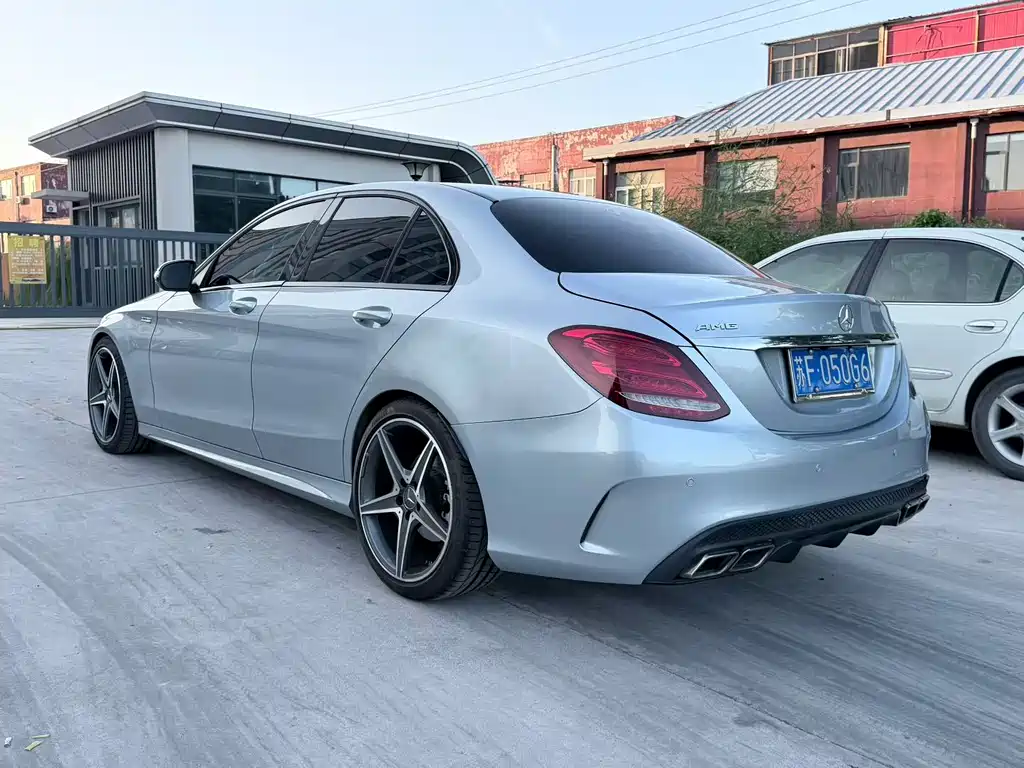 Mercedes-Benz C-Class — миниатюра 7
