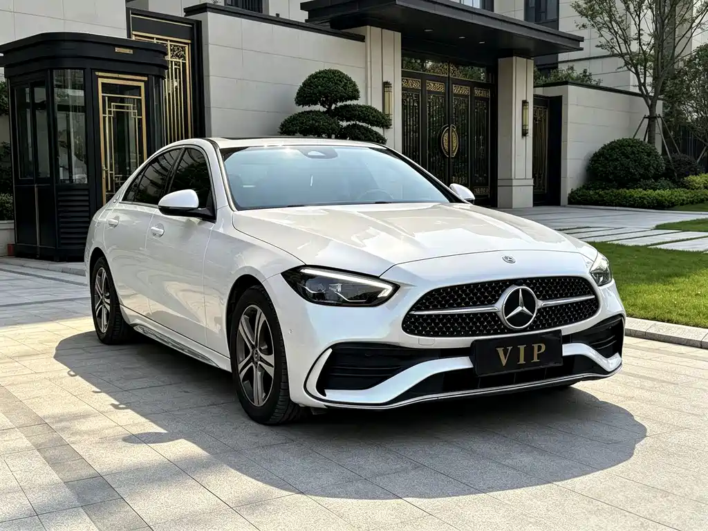 Mercedes-Benz C-Class — миниатюра 3