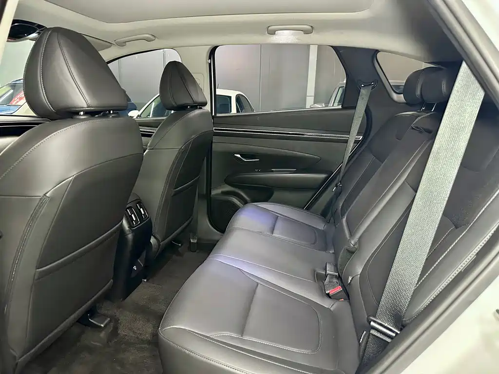 Hyundai Tucson — миниатюра 10