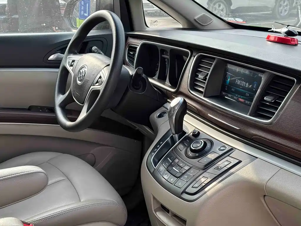 Buick GL8 2018 28T Comfort VI