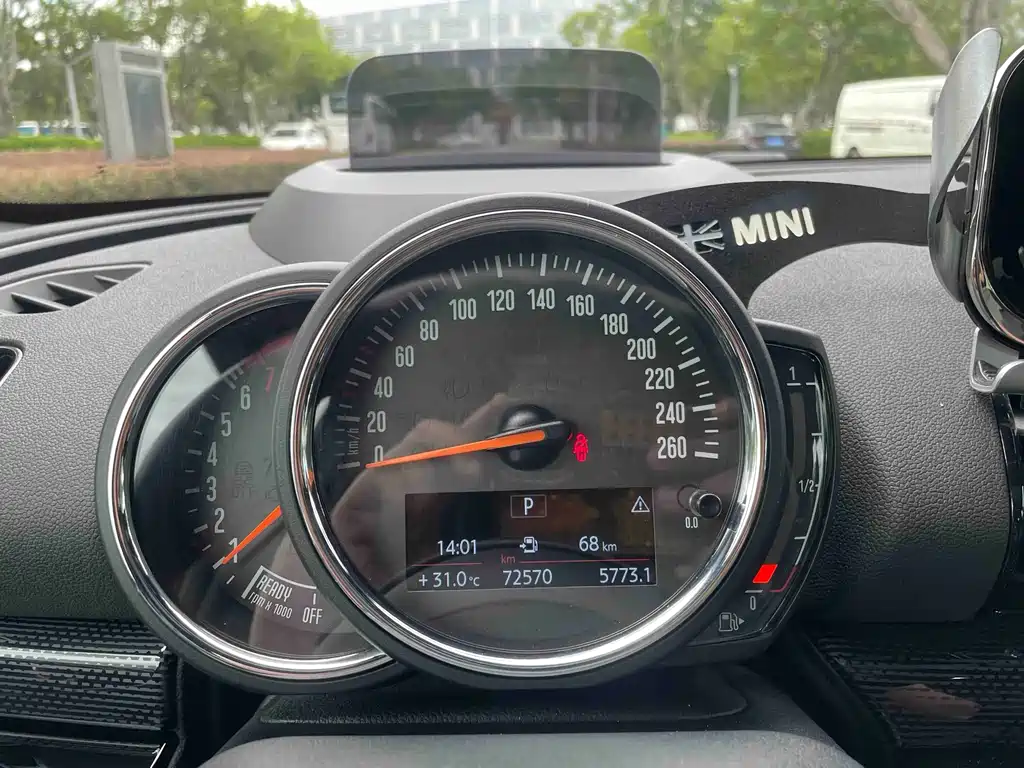MINI Mini Clubman — миниатюра 8