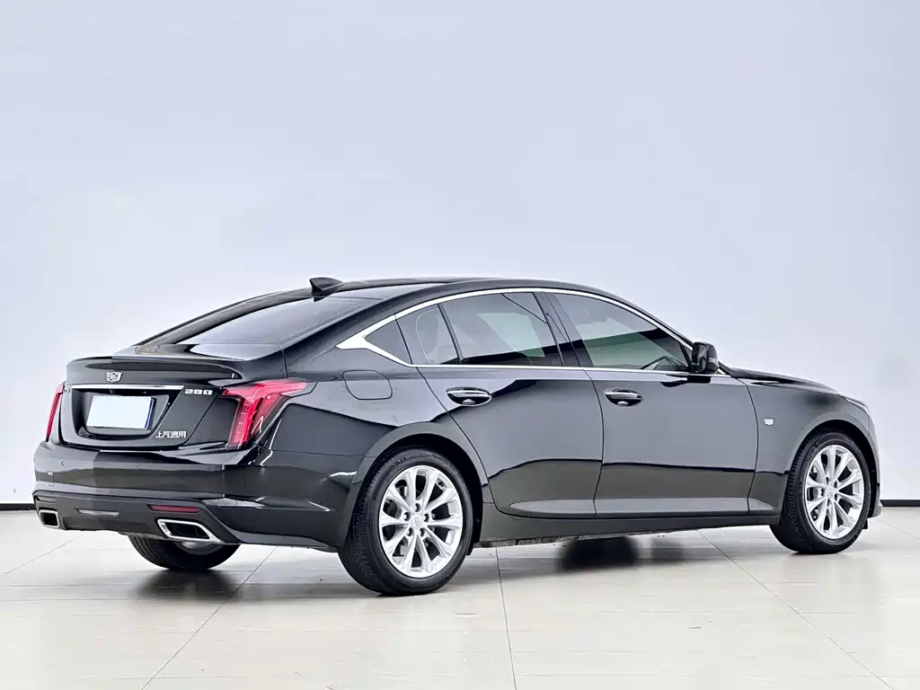 Cadillac CT5 — миниатюра 2