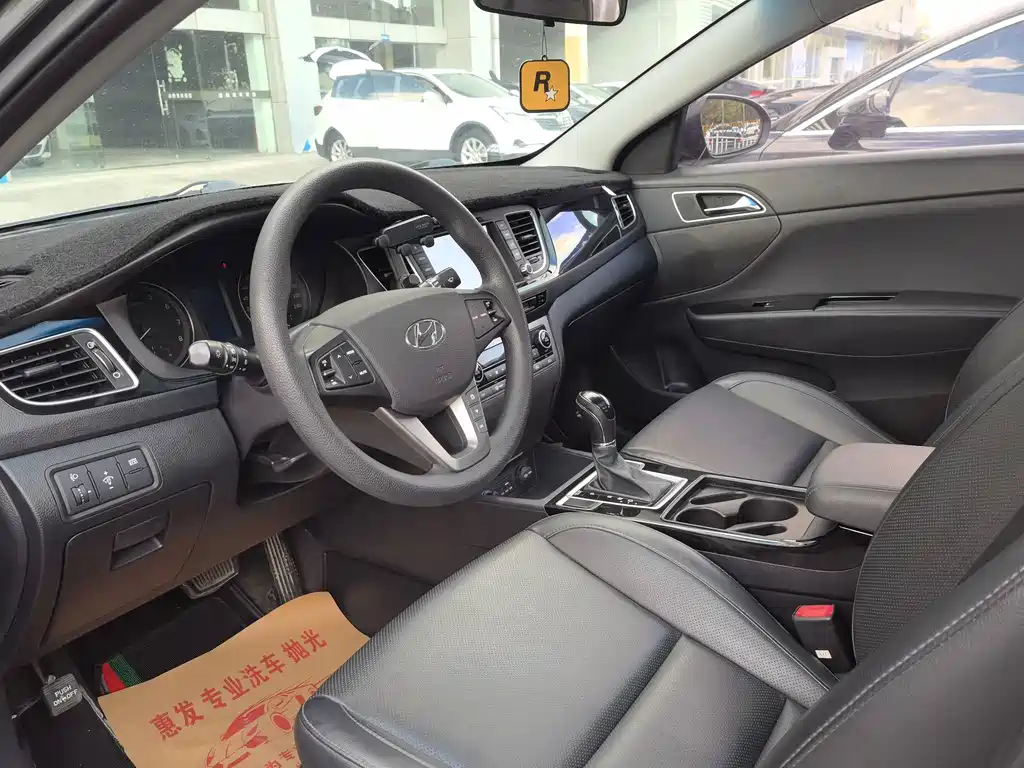 Hyundai Mistra — миниатюра 6