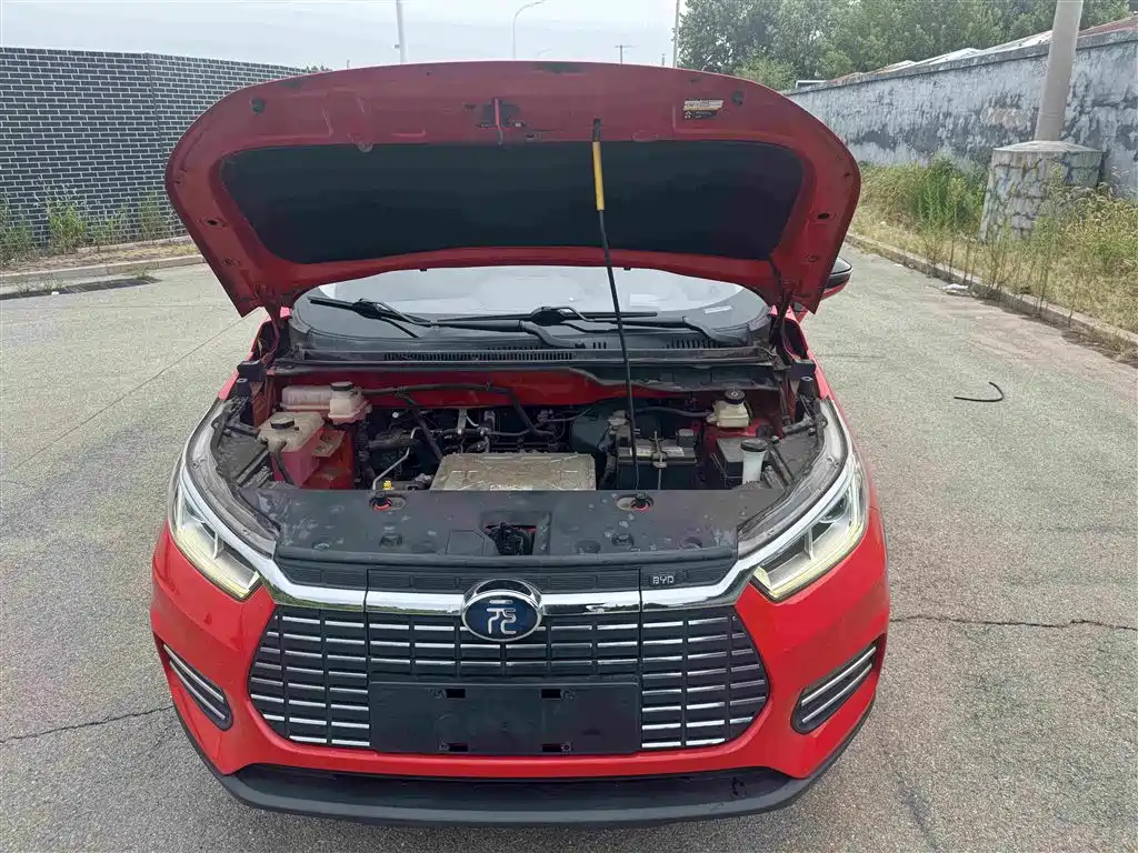 BYD Yuan EV — миниатюра 23