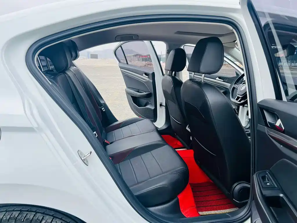 Volkswagen Bora — миниатюра 9