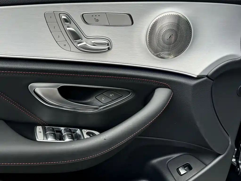 MERCEDES-BENZ E CLASS AMG