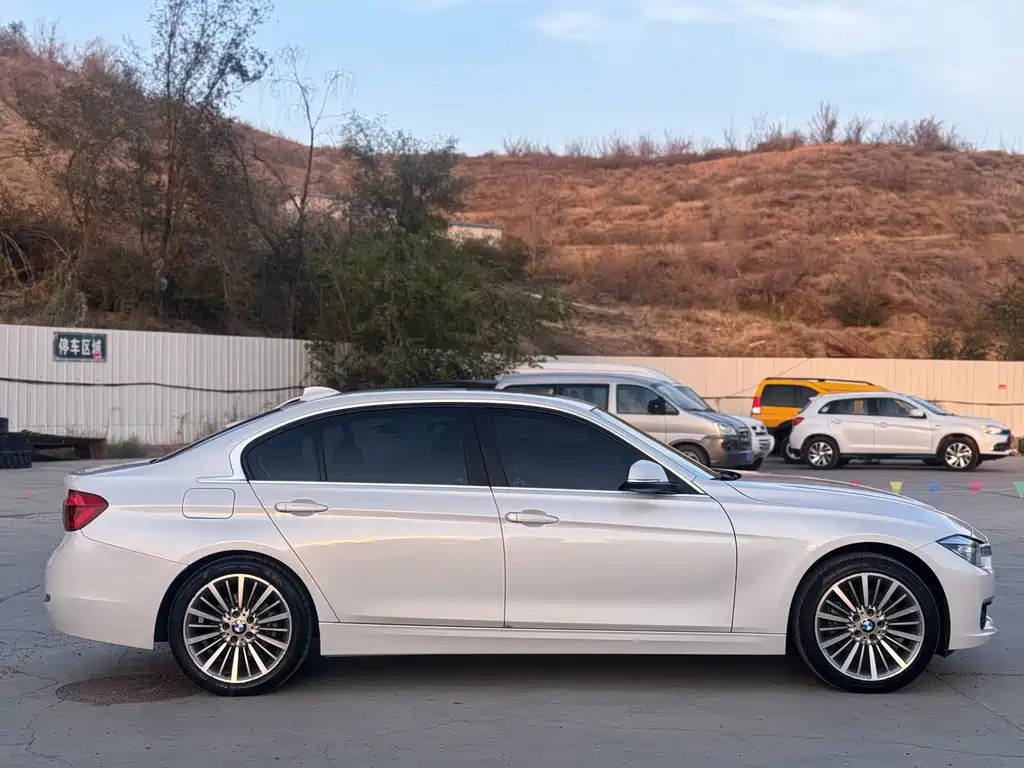 BMW 3 Series — миниатюра 17