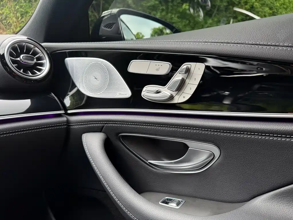 Mercedes-Benz AMG GT — миниатюра 11