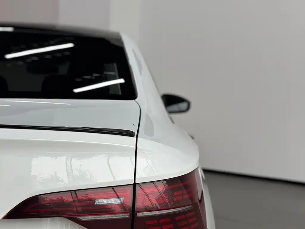 Volkswagen Sagitar — миниатюра 21