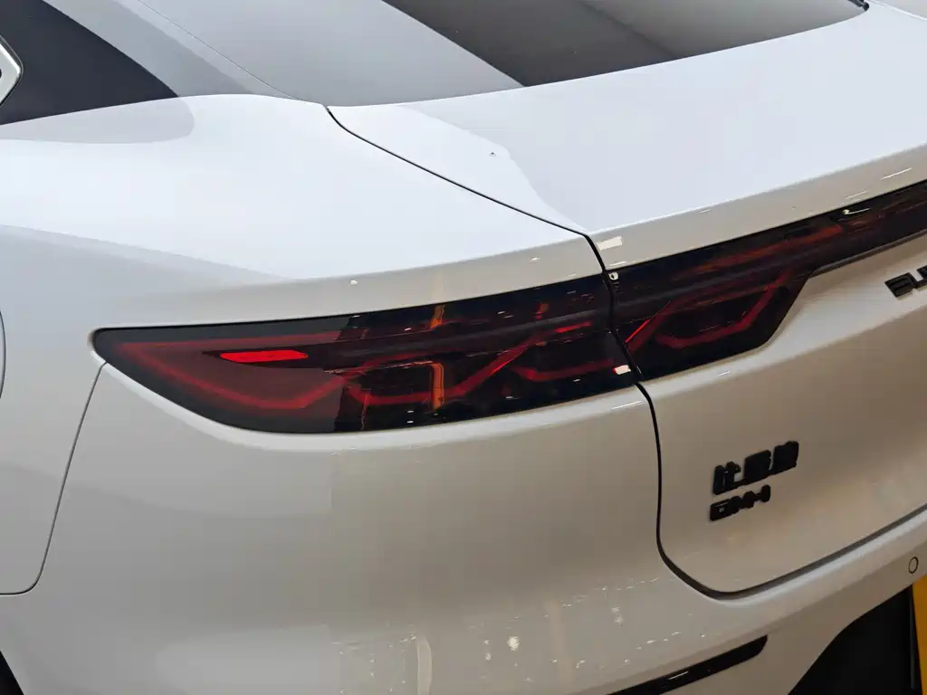 BYD Han — миниатюра 7