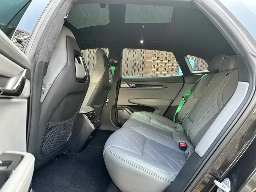 ZEEKR EXTREME KRYPTON 001